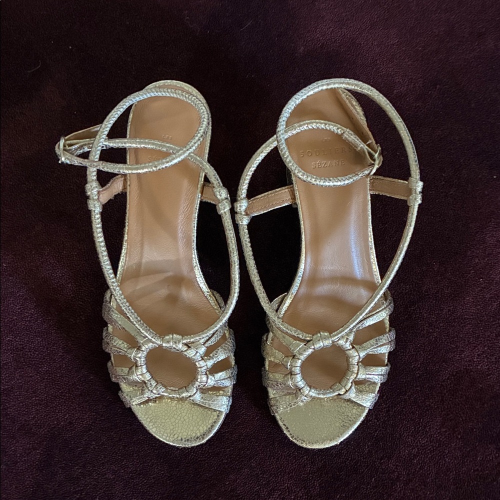 Sezane Gloria Metallic Gold Strappy Sandals Size US 5/ EU 35